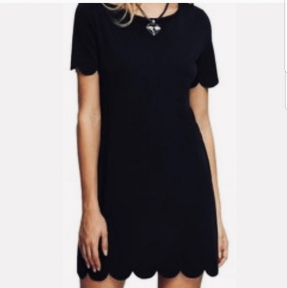 LUXE APOTHETIQUE M black scalloped hem short sleeve little black dress
